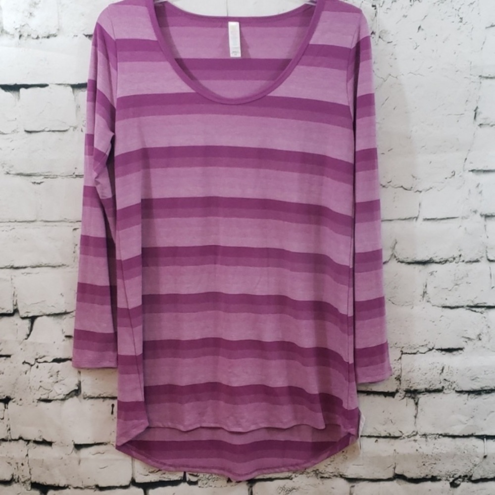 LulaRoe lynnae purple top nwt